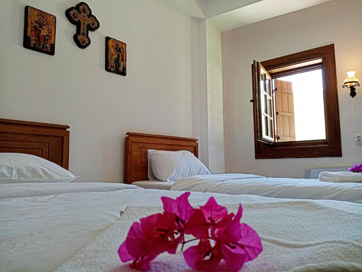 Guest Mansion, Гостински Палат Rostusa Esterno foto