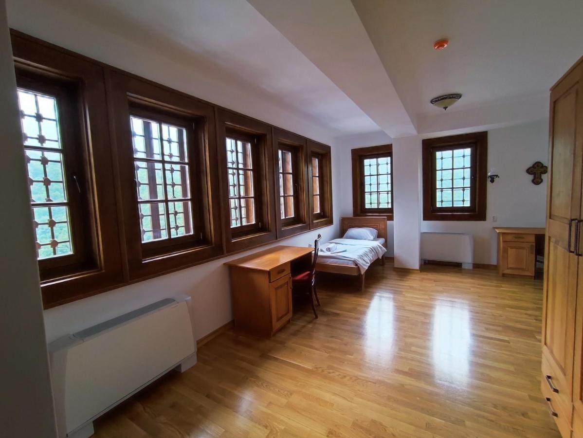 Guest Mansion, Гостински Палат Rostusa Esterno foto
