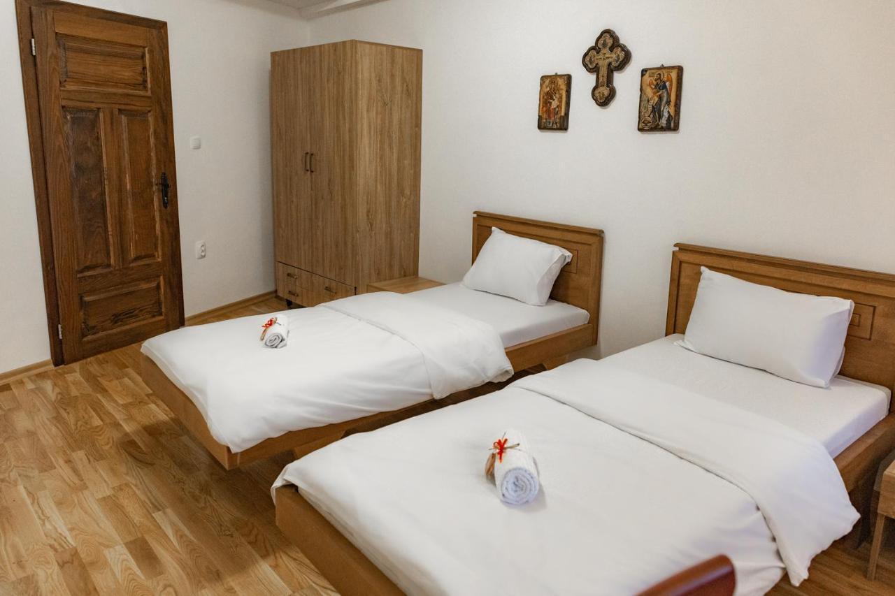 Guest Mansion, Гостински Палат Rostusa Esterno foto