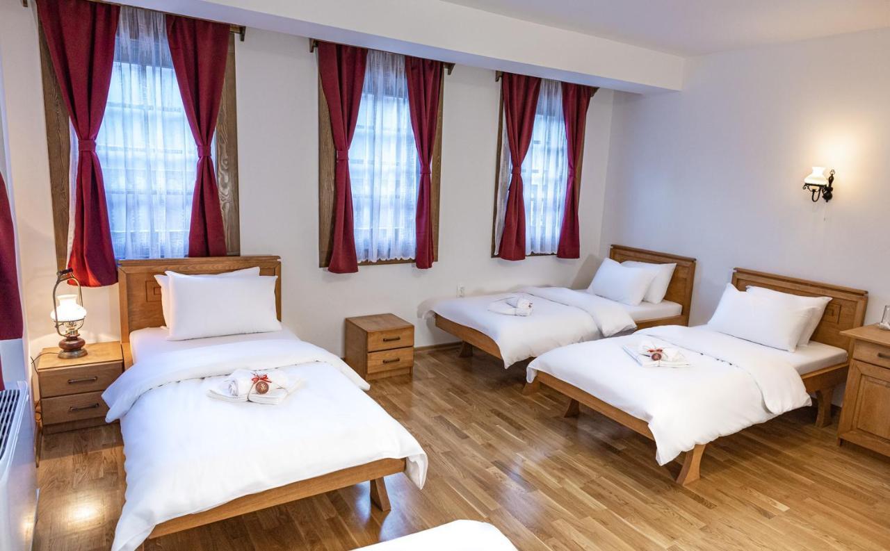 Guest Mansion, Гостински Палат Rostusa Esterno foto