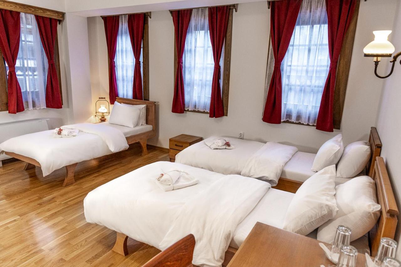 Guest Mansion, Гостински Палат Rostusa Esterno foto