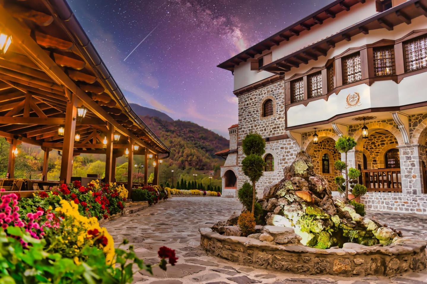 Guest Mansion, Гостински Палат Rostusa Esterno foto